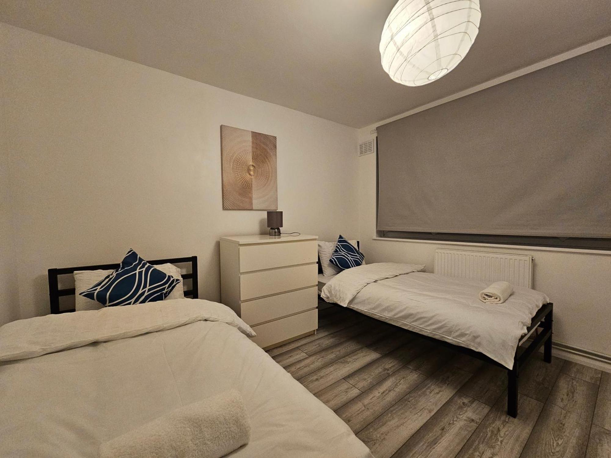 London Mile End Rooms Extérieur photo